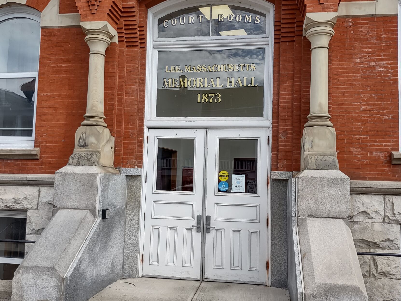Lee Town Hall